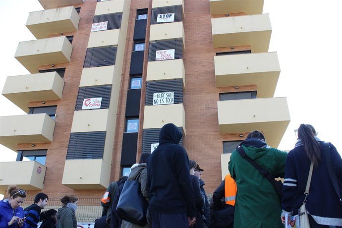 Edificio desalojado de Salt
