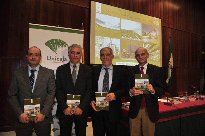 Presentación informe sector agrario Unicaja.
