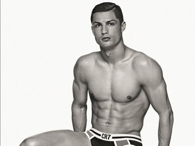 Cristiano Ronaldo regala su ropa interior