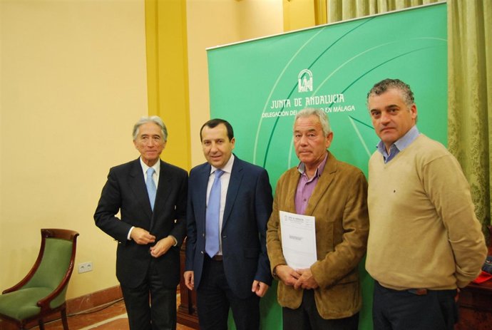 Ruiz Espejo y Carnero, en rueda de prensa.