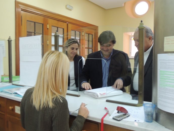 El portavoz del PSOE en el Ayuntamiento de Huelva, Gabriel Cruz. 