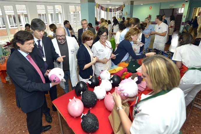 Inauguración del mercadillo solidario