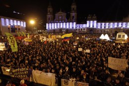 Protestas por la destitución del alcalde de Bogotá, Petri