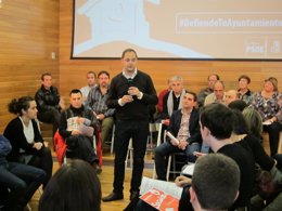 Luena durante el Foro de alcaldes y portavoces del PSOE