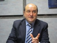 Ortuzar (PNV) dice que con Labayen "se va un de nuestros sabios" y un "activista de la cultura vasca"