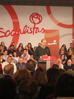 Pérez Rubalcaba protagoniza un acto en Ejea