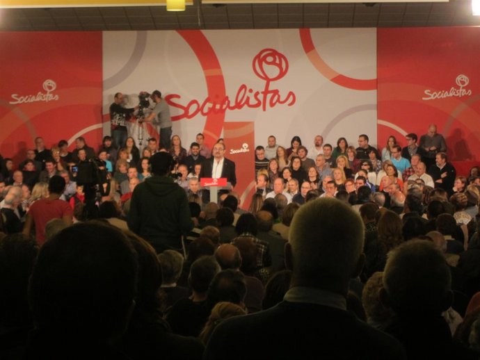 El secretario general del PSOE-Aragón y alcalde de Ejea de los Caballeros.