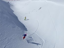 Esquiadores en Alto Campoo