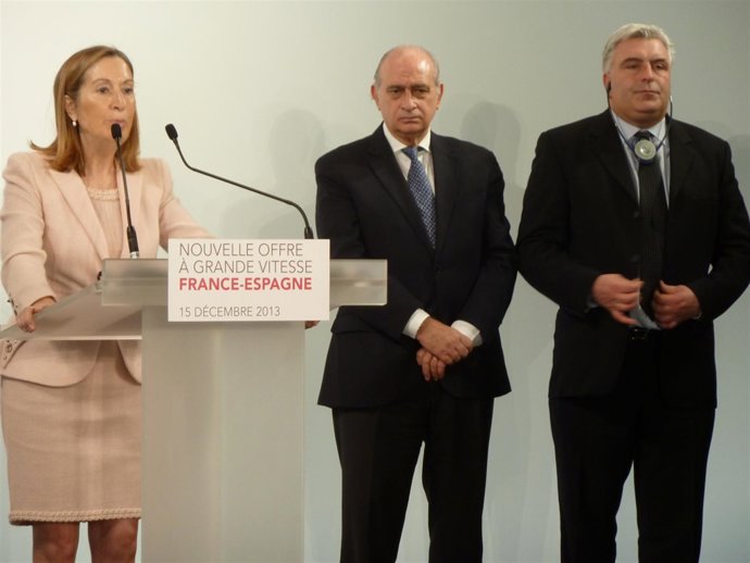 Los ministros Ana Pastor, Jorge Fernández, Fredéric Cuvillier
