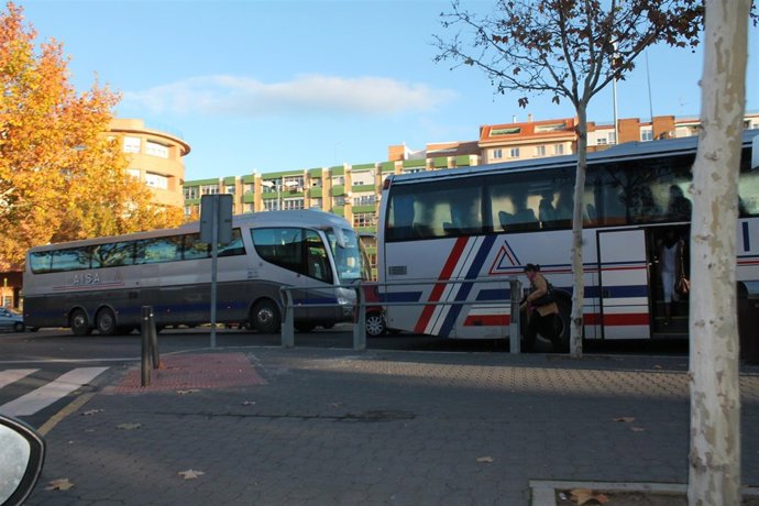 AUTOBÚS URBANO, VIAJEROS, VIAJES