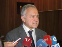 El PSOE critica la "operación oscura, precipitada y ruinosa" que dejará Galicia como única comunidad histórica sin banco