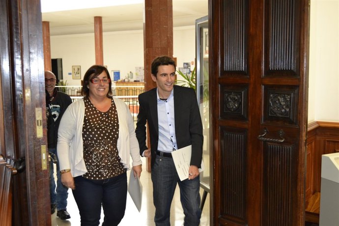 Pérez Ezquerra y Casares en el Ayuntamiento