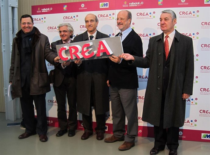 León de la Riva junto a Mariano Arconada y Salvador Dueñas (a su derecha)