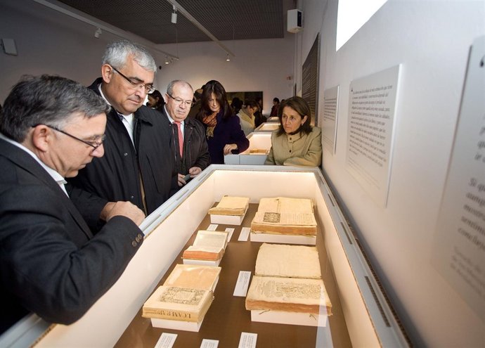 Inaugurada la exposición 'Fondos y Procedencias'