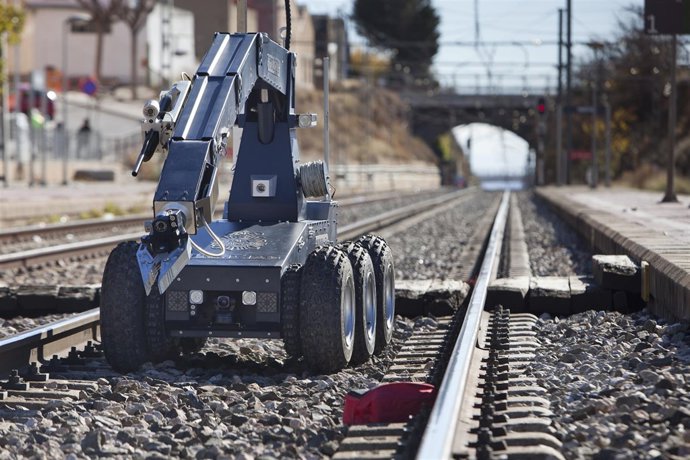 Un modelo de robot aunav.EOD de la empresa Proytecsa Security