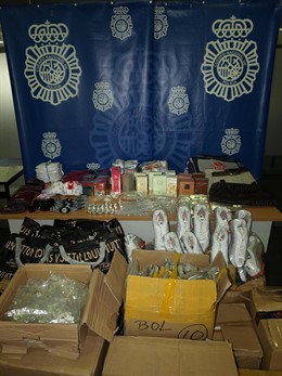La Policia desarticula una organizacion dedicada a distribuir productos falsos