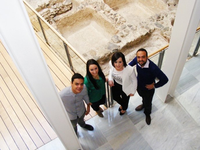 Alumnos del proyecto 'Heridas del Patrimonio'