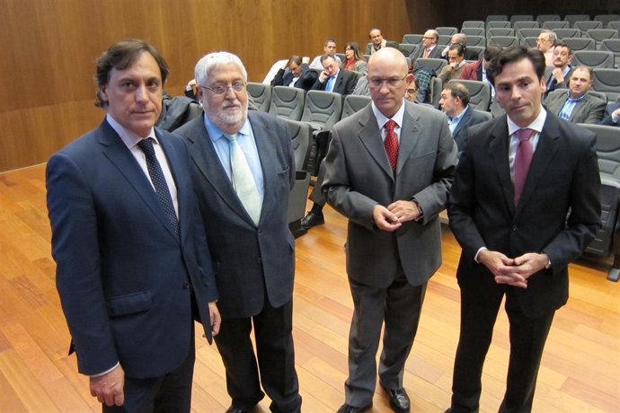 Participantes en la mesa inaugural de las jornadas de las Ciudades Patrimonio 