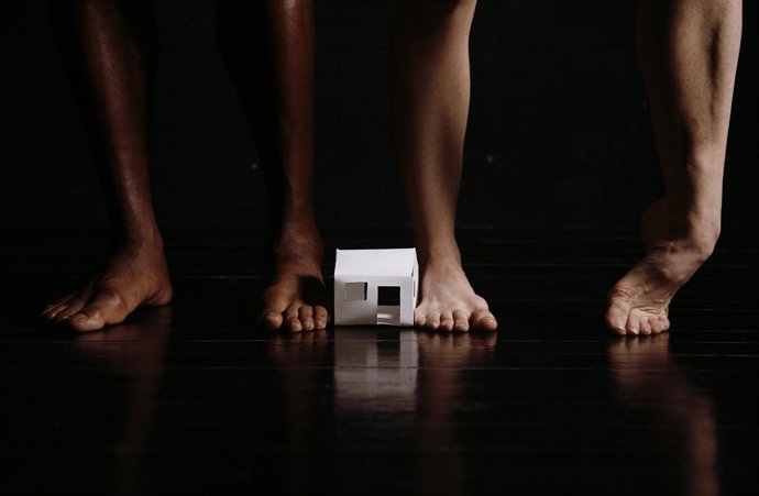 Escena de 'Paredes de papel'