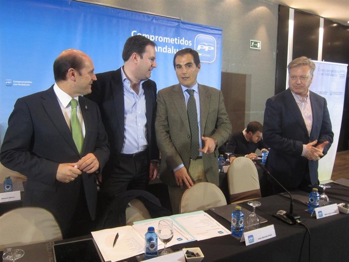 José Antonio Nieto con Molina, Cabello de Alba y Primo Jurado