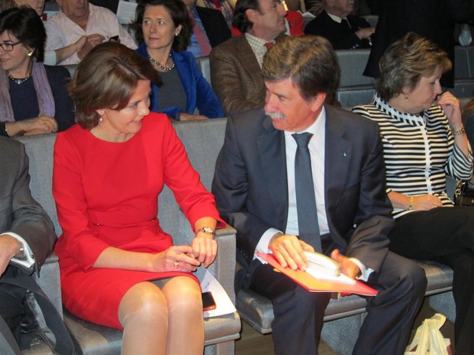 Yolanda Barcina y Javier Urra