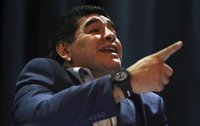 Maradona: "Messi se lesionó mucho, Cristiano debería ganar el Balón de Oro"