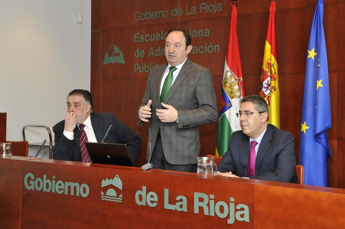 Pleno de la FRM inaugurado por el presidente del Gobierno riojano