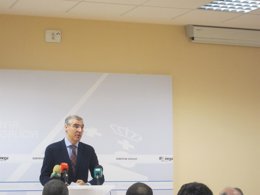 El conselleiro de Economía e Industria, Francisco Conde, abre unas jornadas
