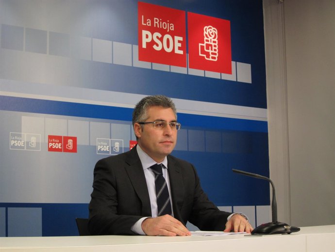 El diputado José Ángel Lacalzada presenta enmiendas parciales del PSOE