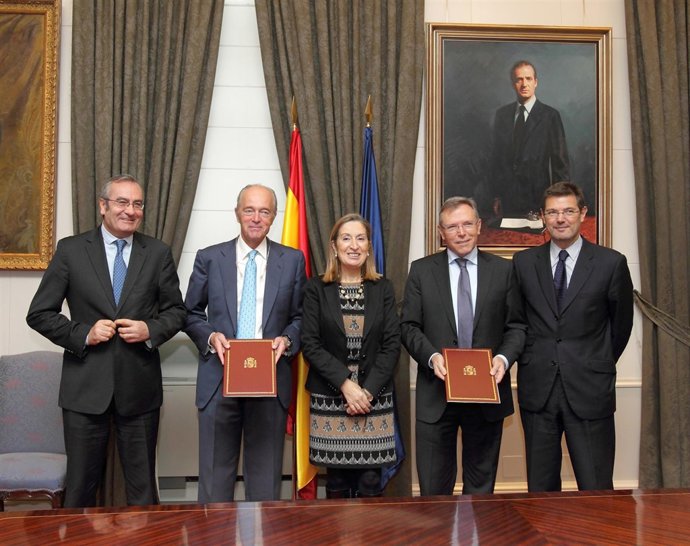 Firma de acuerdo entre Feique y Adif