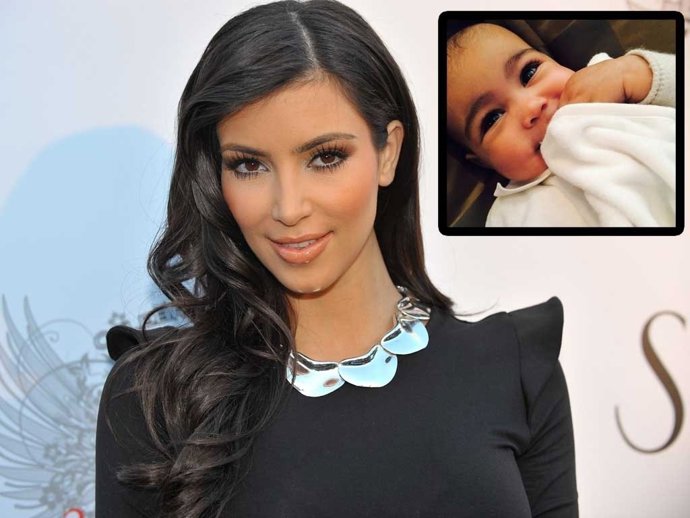 Kim Kardhasian le depila las cejas a north?