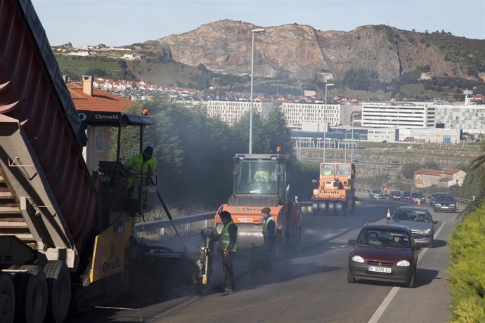 Obras de mejora del firme en Las Presas