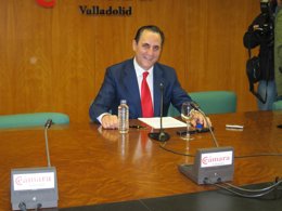 José Rolando Álvarez comparece tras hacer efectiva su dimisión.