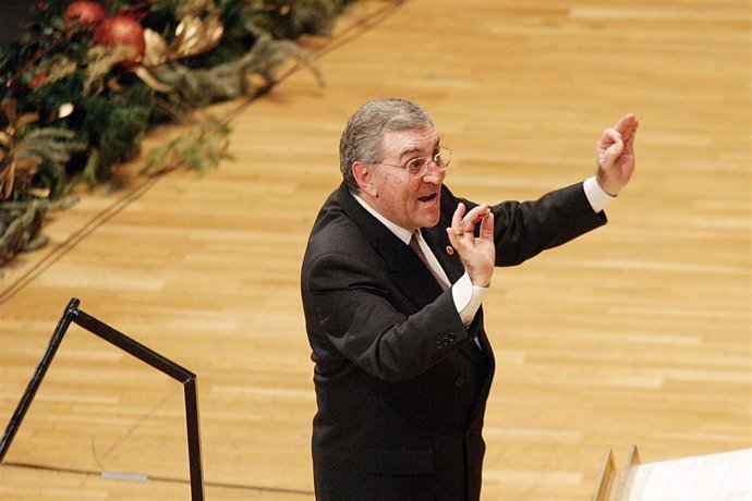 Eduardo Cifre recibe la Medalla Conmemorativa del Palau de la Música