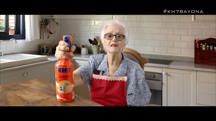 Anuncio de JA Bayona para KH-7 con Chus Lampreave