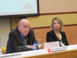 El conseller B.Ruiz y la dtora de Salud Mental de Catalunya C.Molina 