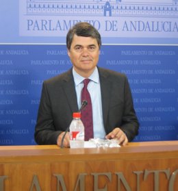 Carlos Rojas, hoy en rueda de prensa