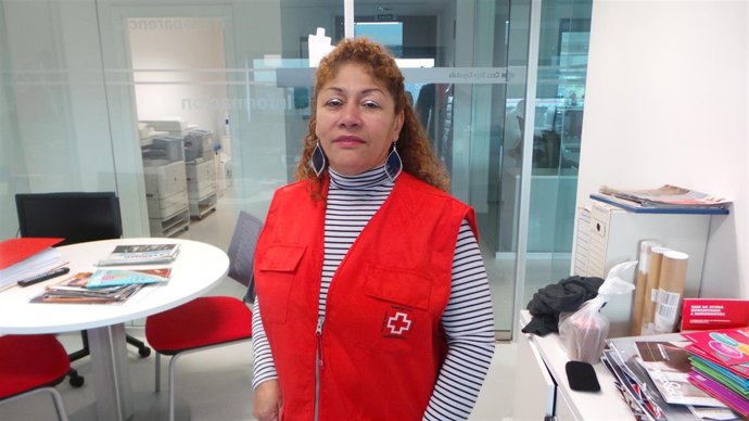 Luz, una colombiana que trabaja en Cruz Roja Alicante