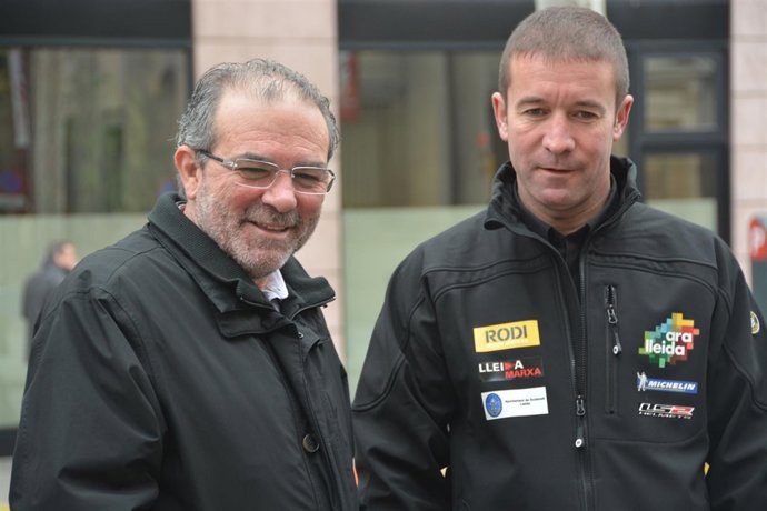 Joan Reñé y el piloto Enric Martí