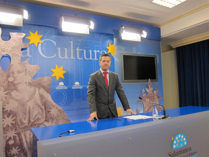 López, en la presentación de la programación para el primer trimestre de 2014.