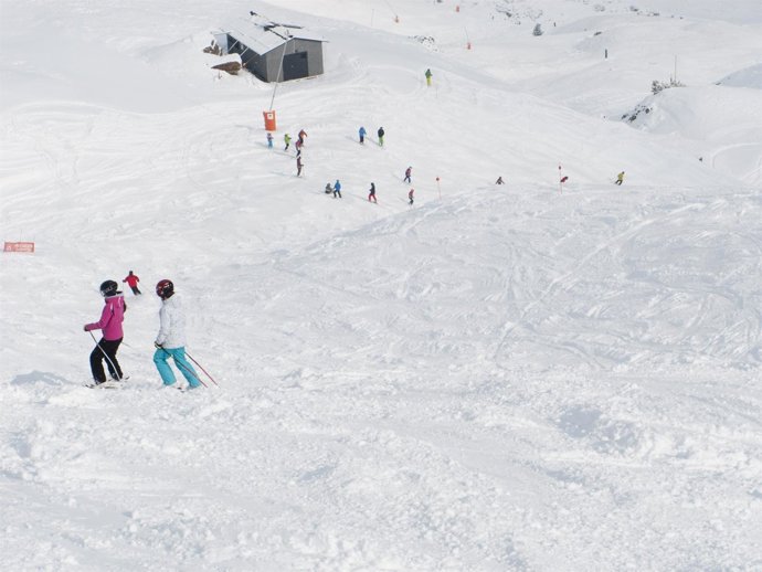 Estación De Esquí De Cerler, En Huesca