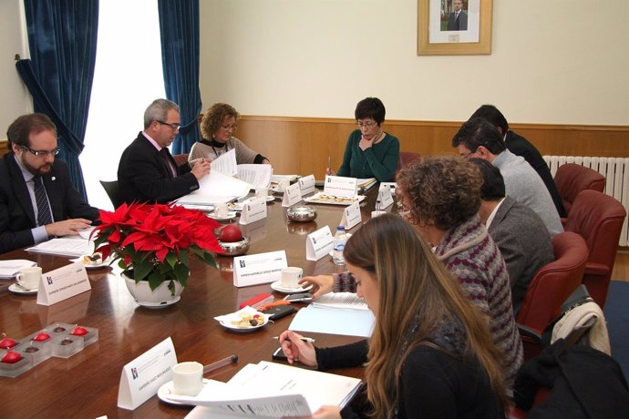 Reunión del consejo rector de la academia vasca de policía y emergencias