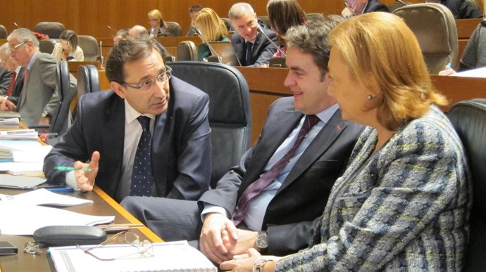 José Luis Saz hablando con Bermúdez de Castro y Rudi