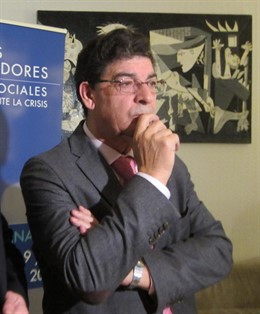 Diego Valderas,  hoy ante los medios