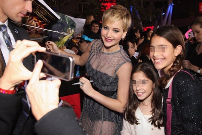 LOS ANGELES, CA - NOVEMBER 18:  Actress Jennifer Lawrence attends premiere of Li