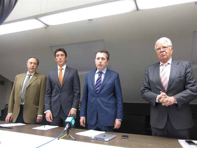 Javier Cremades y minoritarios Pescanova 