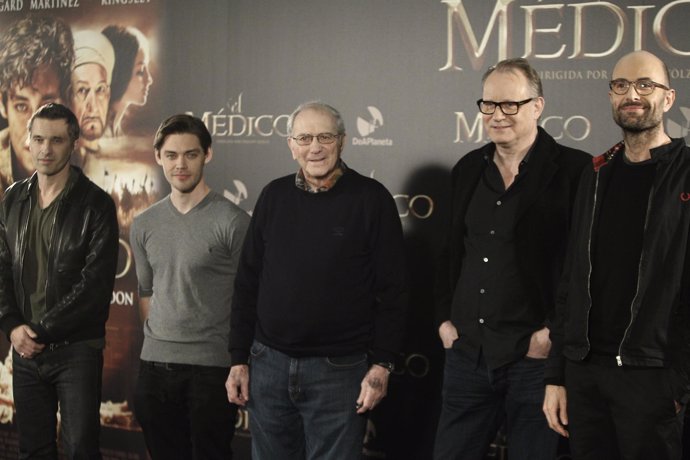 Noah Gordon presenta 'El médico' en cine