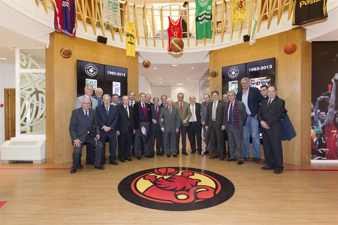 Los Fundadores de la ACB con José Luis Sáez