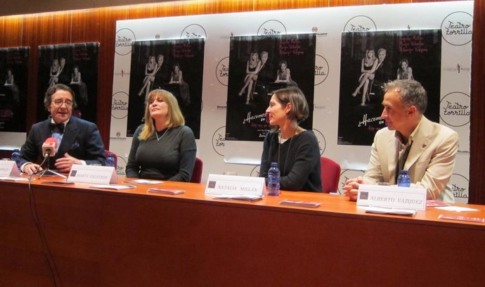 Cornejo (ziq) con Marta Valverde, Natalia Millán  y Alberto Vázquez