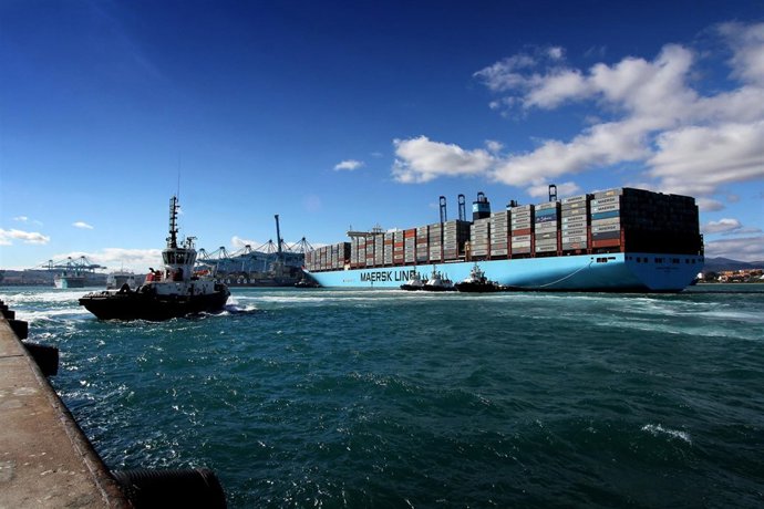 Buque atracado en el puerto de Algeciras